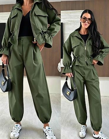 Kompleti: Zenski komplet – jakna i pantalone
S M L Xl
3700din — 2