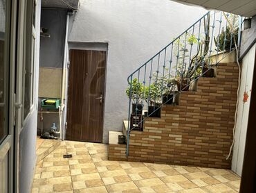 Köhnə tikili: Bakı, 20-ci sahə, 5 otaqlı, Köhnə tikili, 160 kv. m -da lalafo.az — 8 Köhnə tikili: Bakı, 20-ci sahə, 5 otaqlı, Köhnə tikili, 160 kv. m — 8