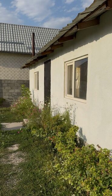 продажа домофонов: 40 м², 2 комнаты, Подвал, погреб, Забор, огорожен