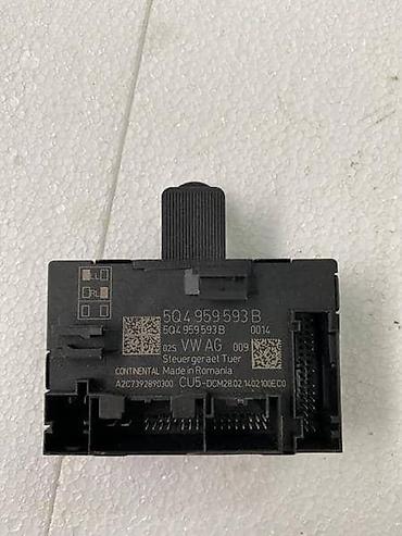 ciak odzaci: MODUL VRATA ZA SEAT LEON - 5Q4959593B | Modul prednjih levih vrata — 2