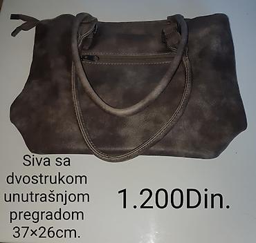 mona kais: Siva ženska torba, dimenzije 37×26 cm. Dvostruka unutrašnja pregrada — 2