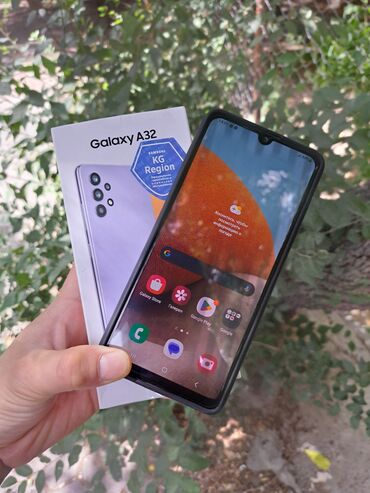 чехол для смартфона на руку: Samsung Galaxy A32, Б/у, 128 ГБ, цвет - Фиолетовый, 1 SIM, 2 SIM