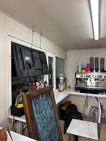 Кофейные аппараты: Передвижной трейлер идеально подходящий для кофейни. Оборудован — 5