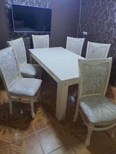 Masa və oturacaq dəstləri: Qonaq otağı üçün, İşlənmiş, 6 stul