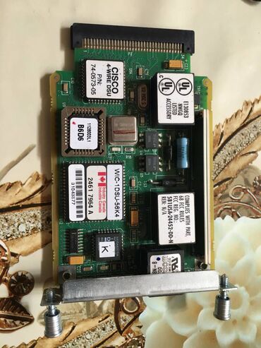 Modemlər və şəbəkə avadanlıqları: Cisco 2801 Inteqrasiya olunmuş xidmətlər maşrutizatoru. VPN üçün — 12