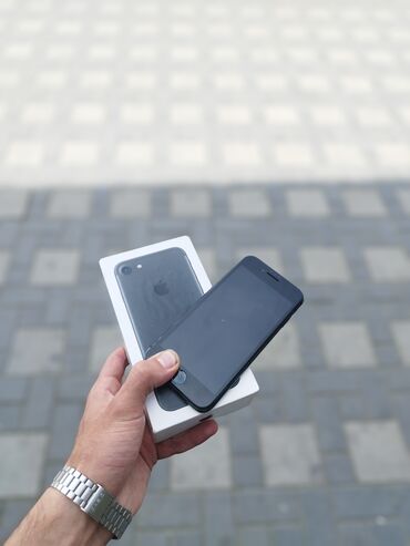kabura iphone x: IPhone 7, 32 GB, Qara, Barmaq izi