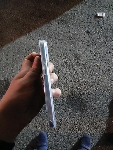 iphone 8 plus irsad electronics: 86 pil 700 Tecili satilir — 1