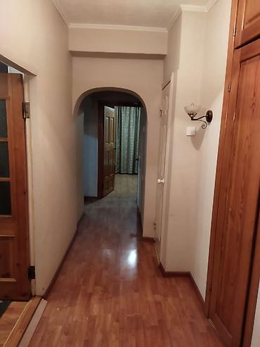 4 комн квартира: 3 комнаты, 75 м², Бишкек Парк ТРЦ Индивидуалка, 4 этаж — 7