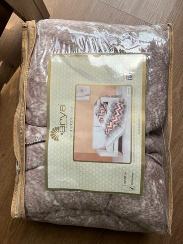Yeni yorğan (pled) satılır – Arya 📏 Ölçülər: 150 × 200 sm 200 × 220 sm