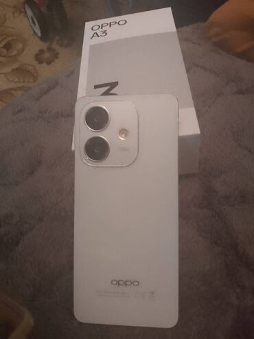 Samsung: Oppo A3, цвет - Белый