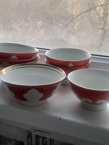 Посуда: Продаю пиалушки и кесушки советские.Общее количество 15 шт.Синие — 6