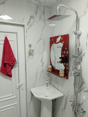 Uzunmüddətli kirayə mənzillər: Salam mənzil Yeni tikili tam təmirli 12 mərtəbəli binanın 2 mərtəbəsi — 12