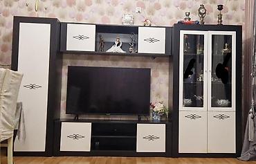 stendler: Qonaq otağı üçün modullu TV-stend və vitrin dəsti - Rəng: qara-ağ — 1