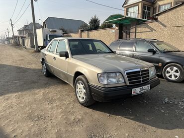 мерс 124 универсальный: Mercedes-Benz E-Class: 1994 г., 2 л, Механика, Бензин, Седан