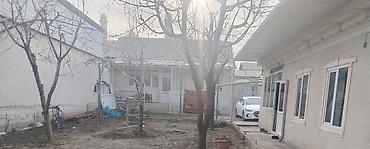 Продажа коттеджей и домов: Продается жилой дом с двором. - Планировка: несколько изолированных — 1