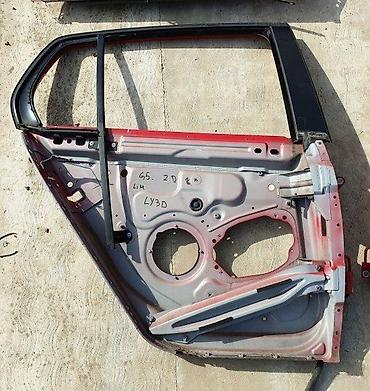 polo auto: GOLF 5 ZADNJA DESNA VRATA RAM CRVENA LY3D | Zadnja desna vrata ram — 3