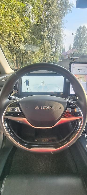 GAC: GAC AION V-PLUS. год 2022. запас хода 610 км. сох 90%. пробег — 10