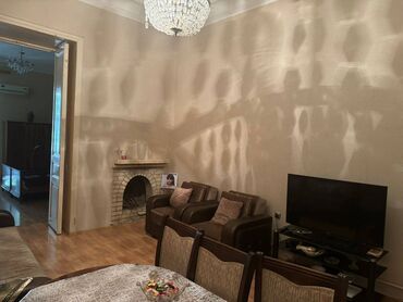 Köhnə tikili: Bakı, 3 otaqlı, Köhnə tikili, m. 28 may, 70 kv. m — 3