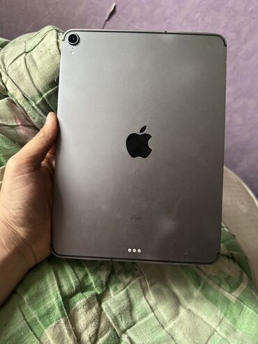 Apple iPad: İşlənmiş Apple iPad Pro 11 (2018), 11", < 64 GB, Ünvandan götürmə, Pulsuz çatdırılma