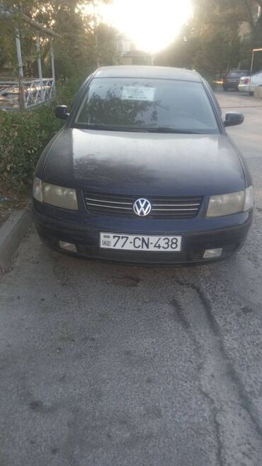 zapchasti na passat b3: Volkswagen Passat: 1.8 л | 1998 г. Седан