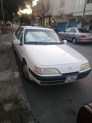 daewoo espero 2000: Daewoo Espero sedan – ağ rəng, 4 qapı, ön təkər dartımlı. Geniş salon — 1