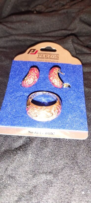 Üzüklər: Böyük həcmli qadın üzük kolleksiyası - Ümumi sayı: 12 ədəd - — 23