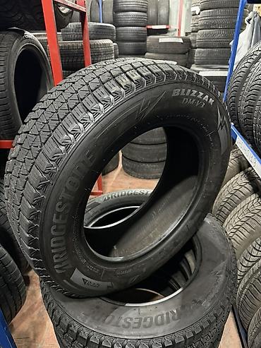 Унаа: Шиналар 225 / 65 / R 17, Кыш, Колдонулган, Комплект, Жол тандабастар (АТ/МТ), Жапония, Bridgestone — 4