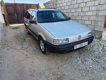 Volkswagen: Volkswagen Passat: 1993 г., 1.8 л, Механика, Бензин, Универсал at lalafo.kg — 1 Volkswagen: Volkswagen Passat: 1993 г., 1.8 л, Механика, Бензин, Универсал — 1