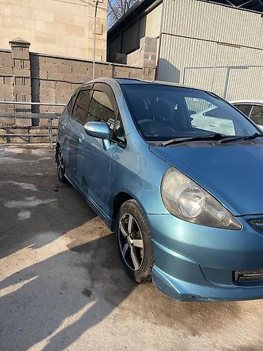 Honda: Honda Fit: 2006 г., 1.3 л, Вариатор, Бензин, Хэтчбэк — 8