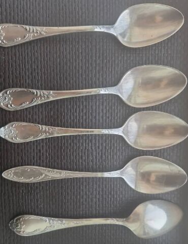 qab qaşiq: Gümüşü qədimi melixor 5 ədəd qaşıq-20azn çəngəl14 ədəd-40 azn 5 ədəd