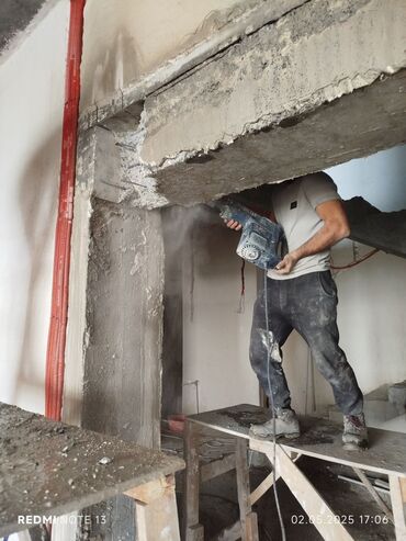 Beton işləri: #Betonkesme #betondeşmə Beton kubik kərpic - dən kəsim deşim — 16