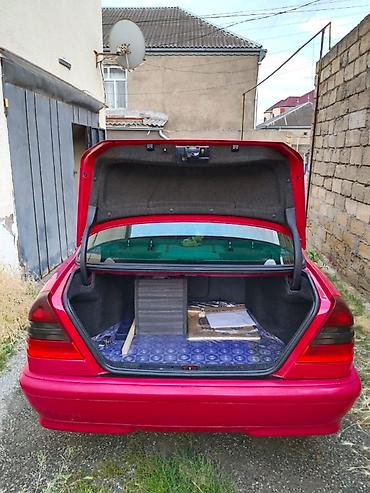 mercedes zaslonka: Mercedes-Benz C 200: 2 l | 1998 il Sedan — 9