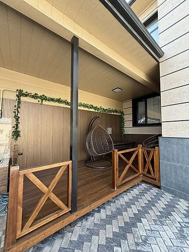 Продажа коттеджей и домов: 6 комнат и более, 300 м², 3 соток, Бишкек, Риэлтор — 28