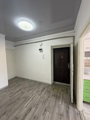 Квартиры: 2 комнаты, 50 м², Индивидуалка, 4 этаж, Косметический ремонт — 10