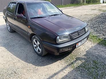 Volkswagen: Volkswagen Vento: 1993 г., 2 л, Кол менен иштөөчү, Бензин, Седан — 5