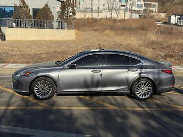 Lexus: Lexus ES: 2019 г., Бензин — 8