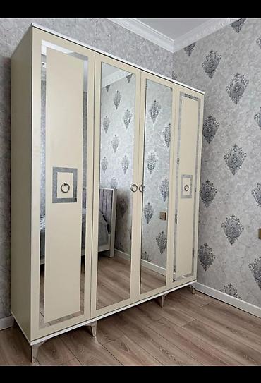 Yeni, 4 qapılı, Güzgülü, Açılan, Düz dolab lalafo.az -da Yeni, 4 qapılı, Güzgülü, Açılan, Düz dolab
