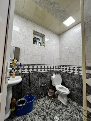 Həyət evləri və villaların satışı: Binəqədi qəs. 4 otaqlı, 100 kv. m, Yeni təmirli — 8