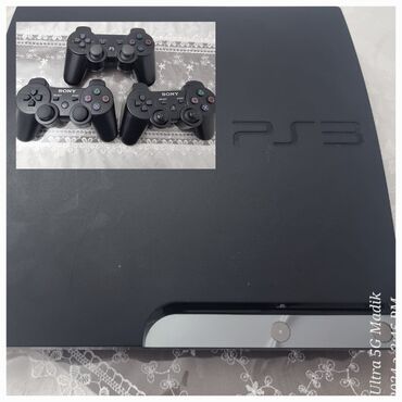 PS3 (Sony PlayStation 3): Продаю пс3 Слим в хорошем состоянии 3 геймпада. 71игр в нутри)