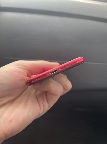 Apple iPhone: IPhone SE 2020, Б/у, 64 ГБ, Красный, Чехол, 77 % — 9