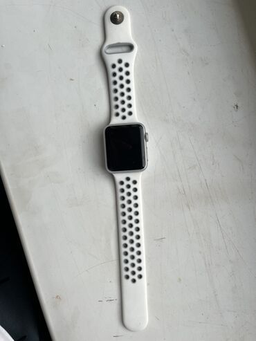 аппл воч: Apple Watch 1serie 38mm
Хороший состояние 
Комплект: зарядка