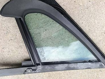 digitalni manometar: STAKLO PREDNJA DESNA VRATA ZA PEUGEOT 2008 OD 2013. DO 2016. GOD — 1