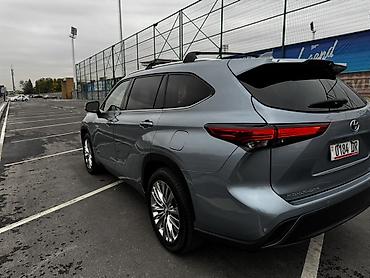 Toyota: Toyota Highlander: 2022 г., 2.5 л, Вариатор, Гибрид, Кроссовер — 10