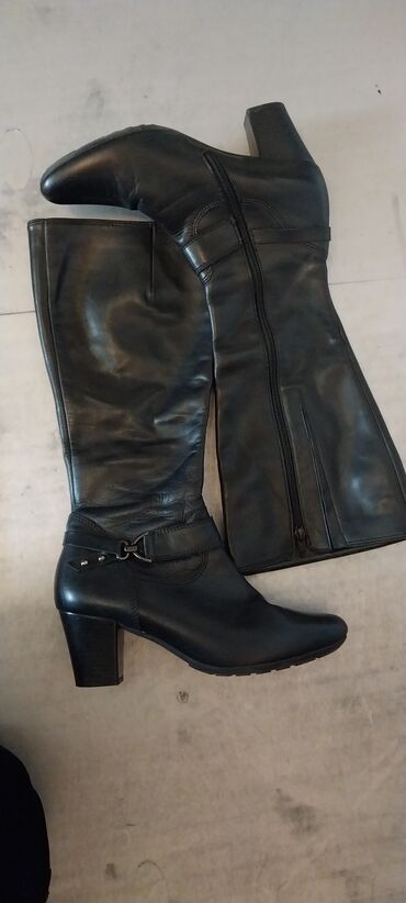 Çəkmələr: Çəkmə, Ölçü: 38.5, rəng - Qara, İşlənmiş