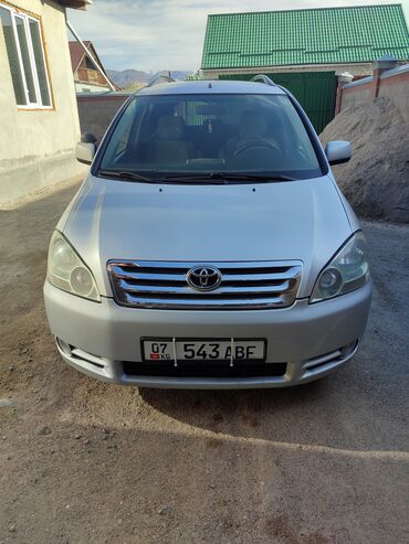 Toyota: Toyota Avensis: 2003 г., 2 л, Механика, Бензин, Универсал
