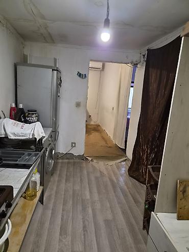 ev və bağ: Sabunçu qəs. 3 otaqlı, 1 kv. m, Kredit yoxdur, Orta təmir — 8