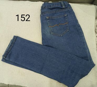 Farmerke: Farmerice vise raznih modela i velicina — 18