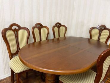 �������� �� 6 ���������������� в Бишкек | КОМПЛЕКТЫ СТОЛОВ И СТУЛЬЕВ: Продаём стол из качественного дерева, который ещё может раскладываться