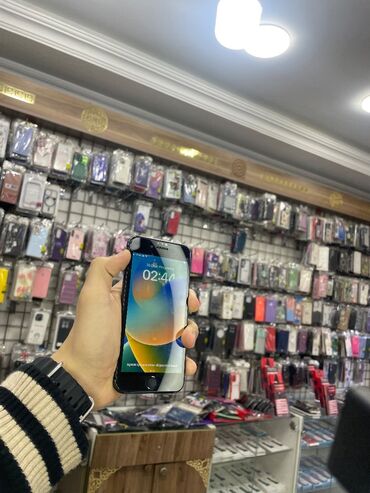 ram 8 gb: IPhone 8, 64 GB, Qara, Zəmanət, Barmaq izi