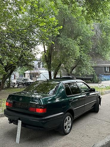 машина кузов: Volkswagen Vento: 1996 г., 1.8 л, Механика, Бензин, Седан — 5
